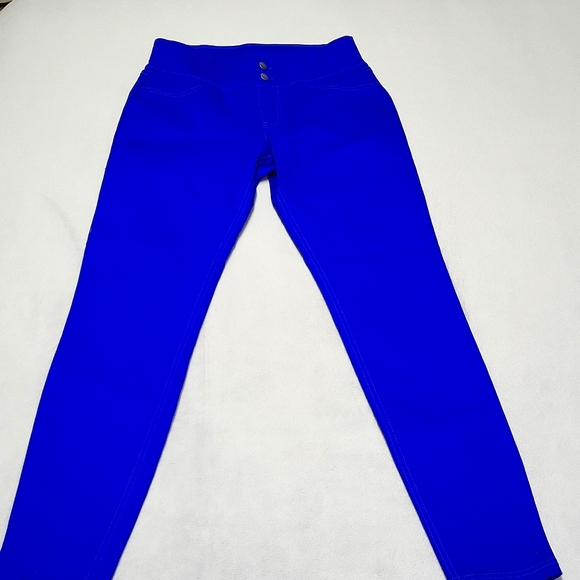 HUE Pants - NWT HUE Royal Blue Stretch Jegging Jeans